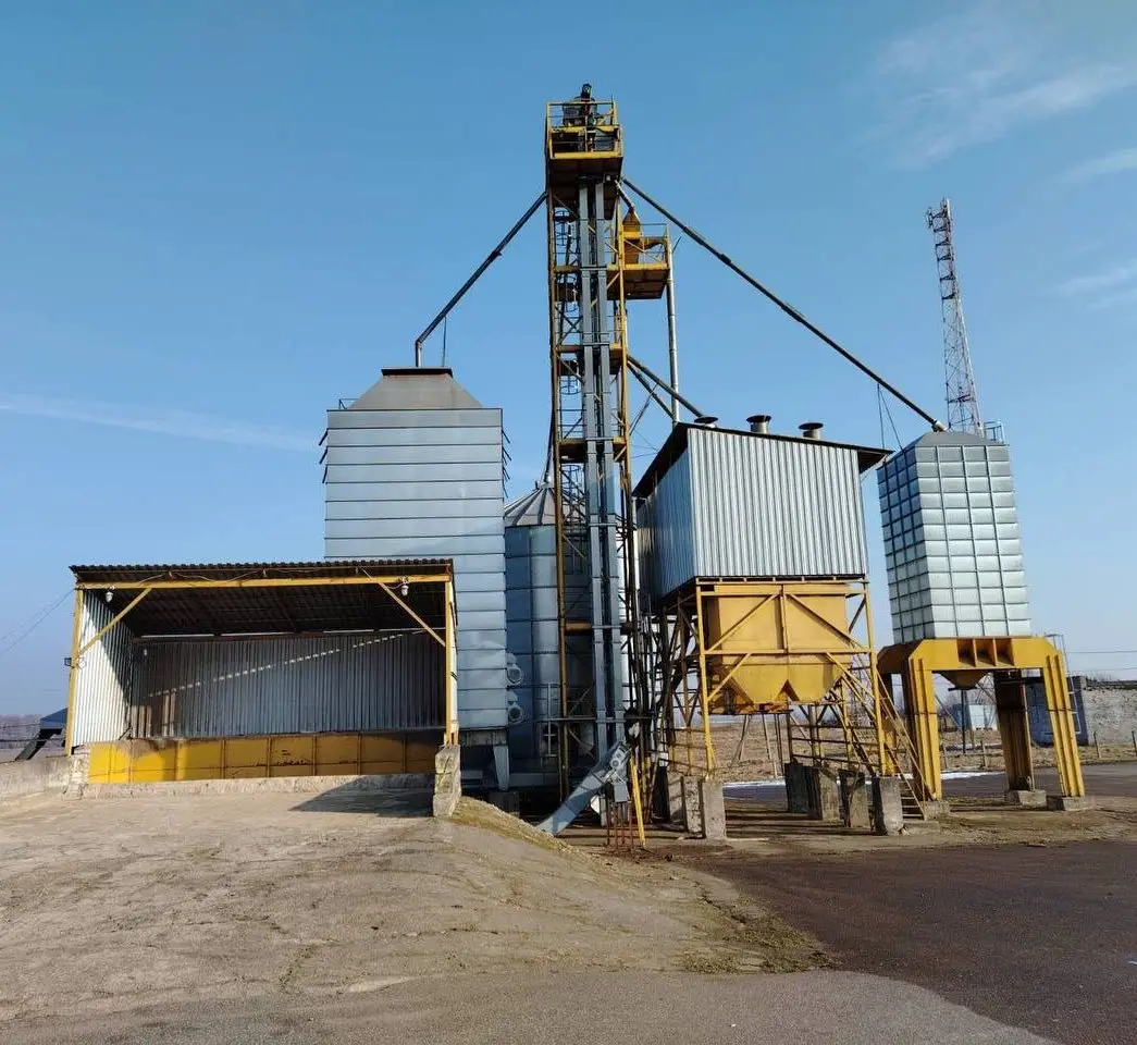 Infrastruktura zbożowa Kompleks suszenia i magazynowania zboża należący do przedsiębiorstwa Belitsa-Agro.